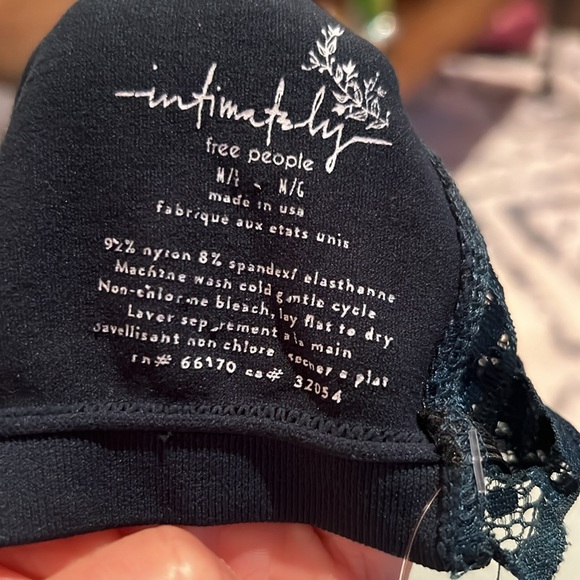 free people ~ intimately ~ scalloped lace bando bra ~ deepest jade color ~ m/l - Picture 10 of 10